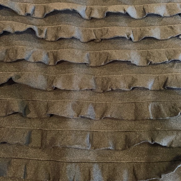 Banana Republic Ruffle Skirt - Picture 4 of 5